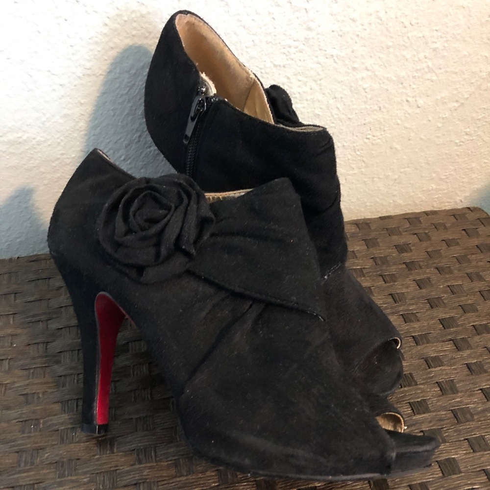 Black booty heels